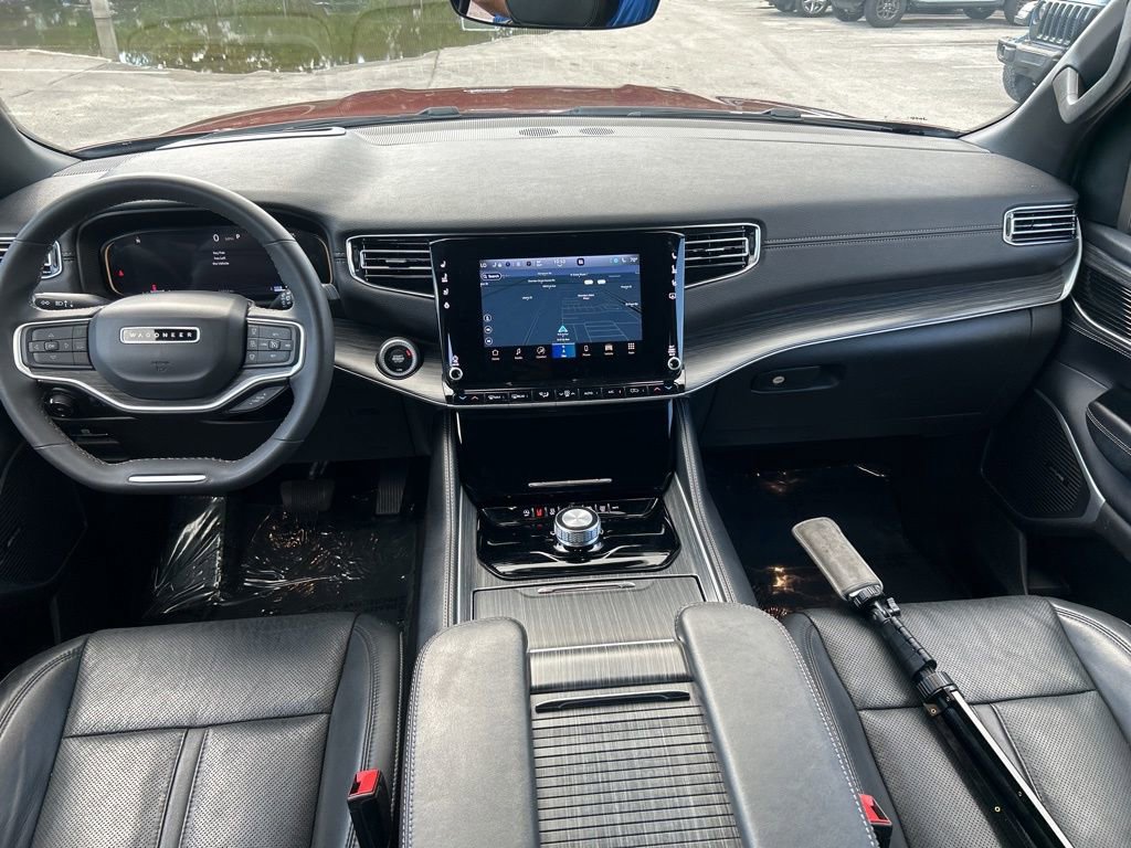 Used 2023 Jeep Wagoneer Series III w/ Preferred Equipment Group image 29