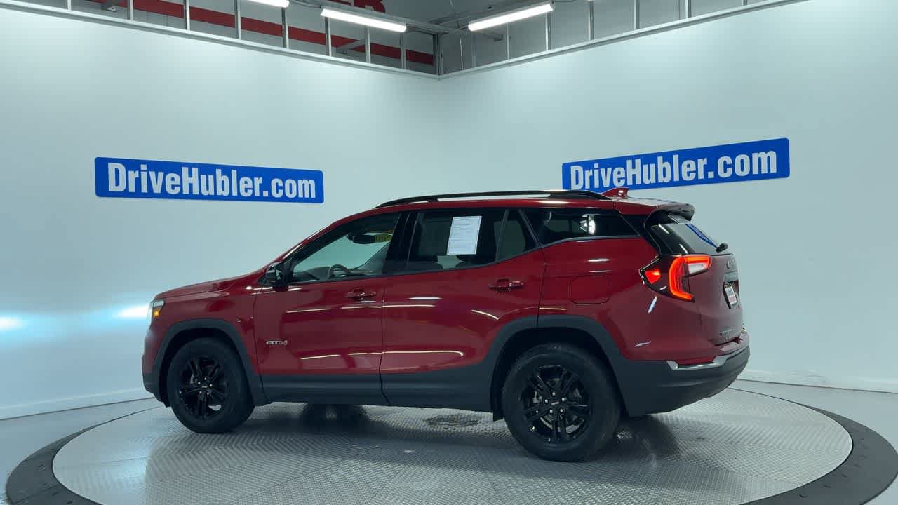 Used 2024 GMC Terrain AT4 AWD/4WD image 8