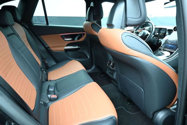 Used 2023 Mercedes-Benz GLC 300 image 16