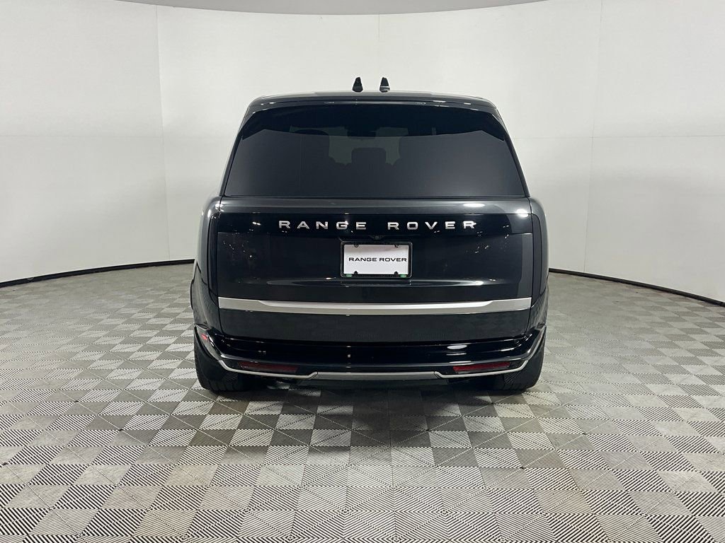 Certified 2024 Land Rover Range Rover Long Wheelbase Autobiography image 8