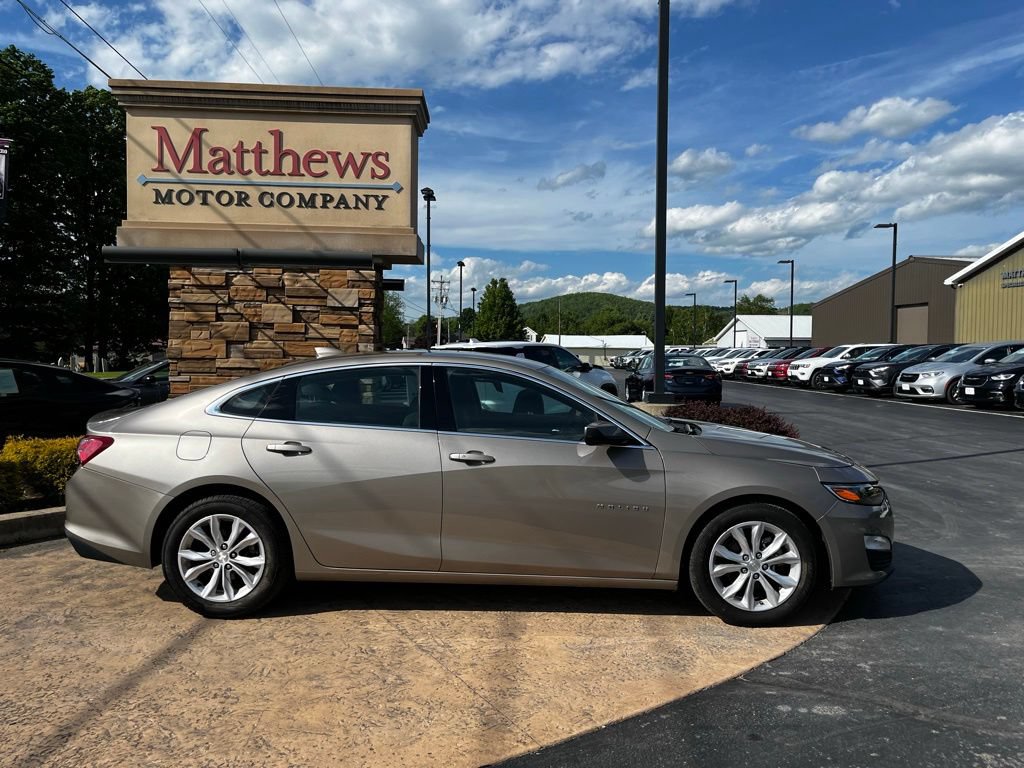 Used 2022 Chevrolet Malibu LT FWD image 4