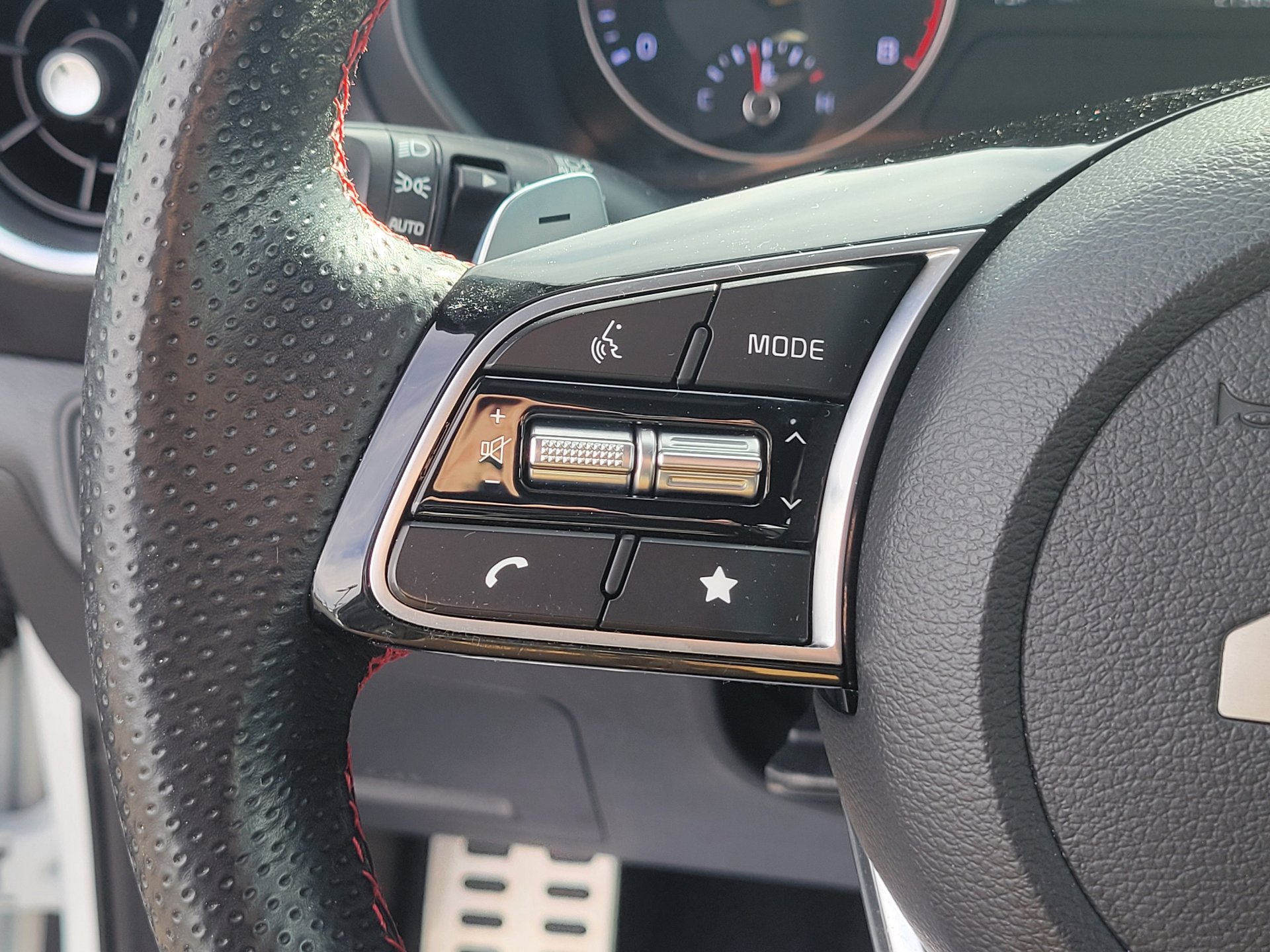 Used 2024 Kia Forte GT w/ GT2 Package image 22