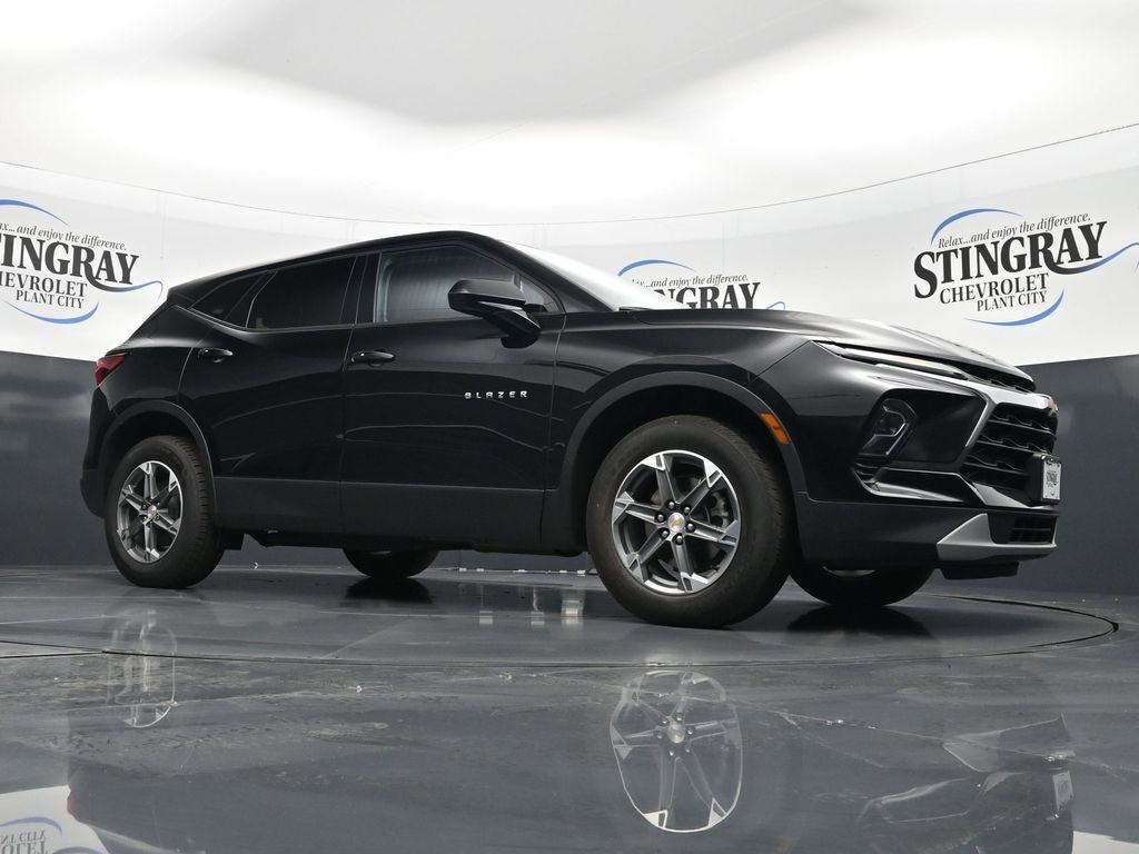 Used 2025 Chevrolet Blazer LT image 17