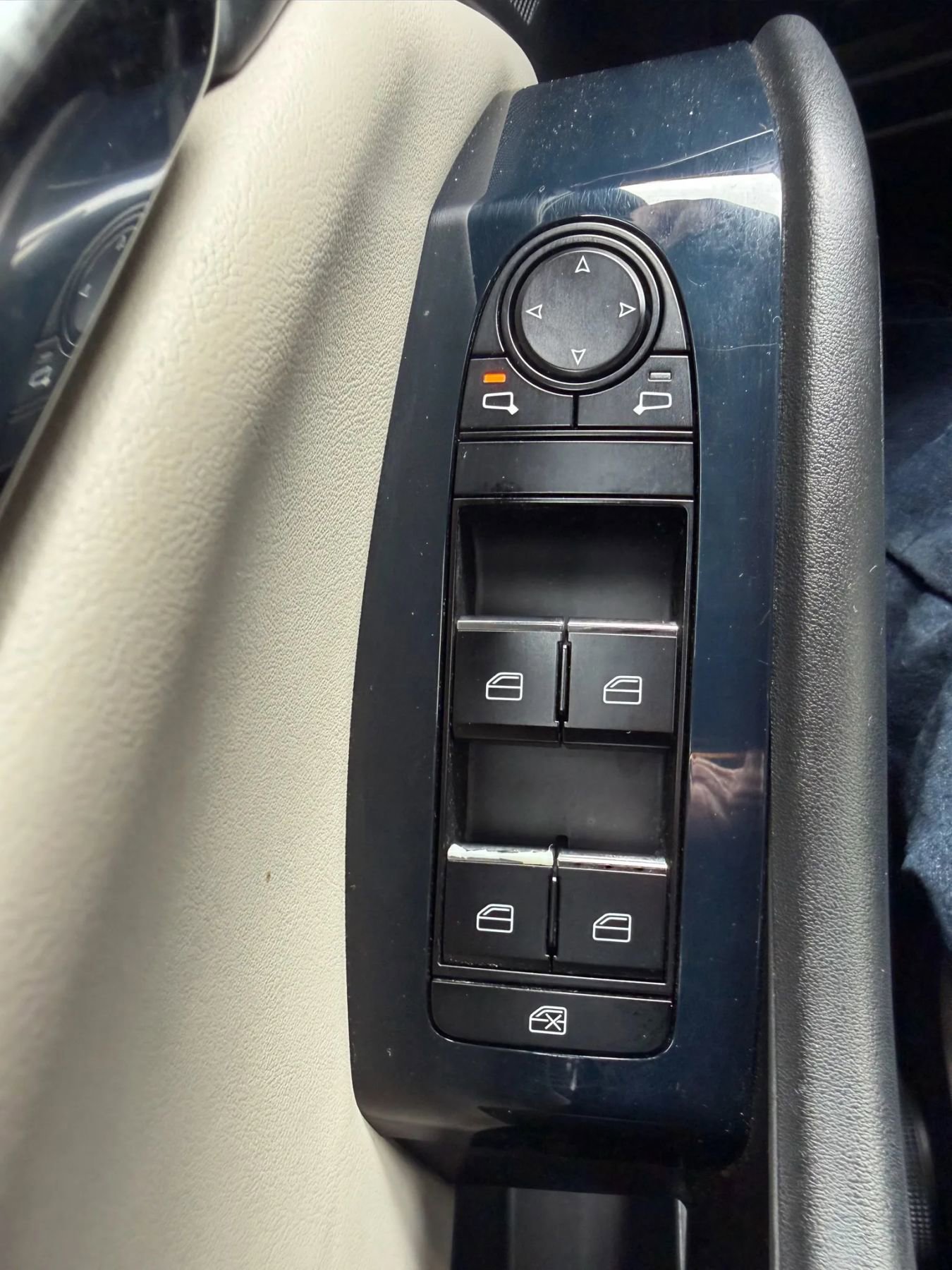 Used 2019 MAZDA MAZDA3 Hatchback 4D image 24