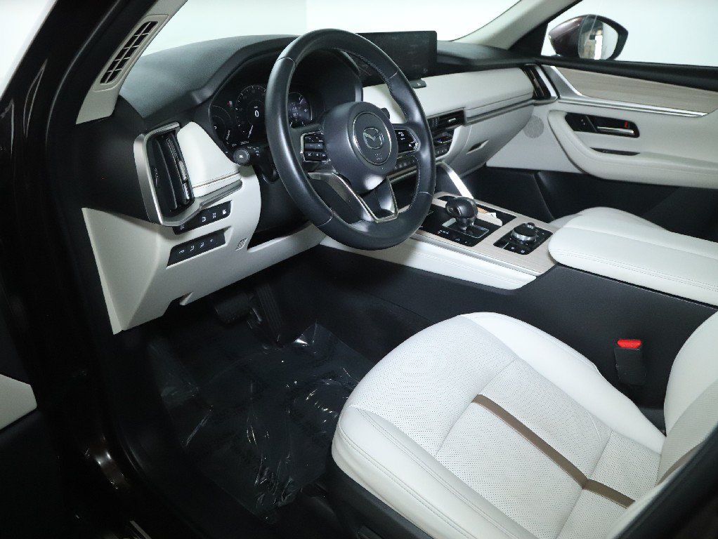 Certified 2024 MAZDA CX-90 Plug-In Hybrid w/ Premium Plus AWD/4WD image 20