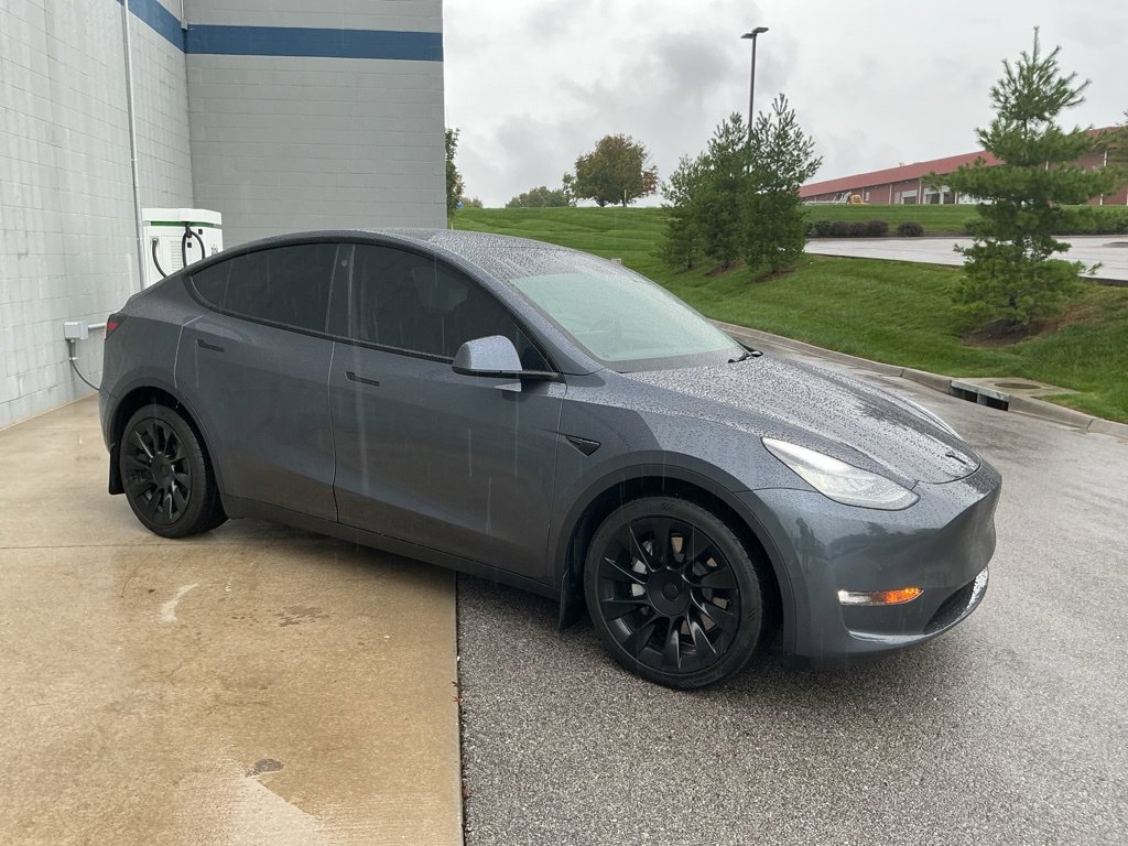 Used 2021 Tesla Model Y Long Range AWD/4WD image 13