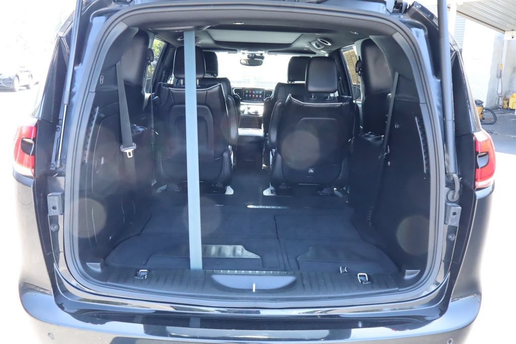 Used 2024 Chrysler Pacifica Premium FWD image 38