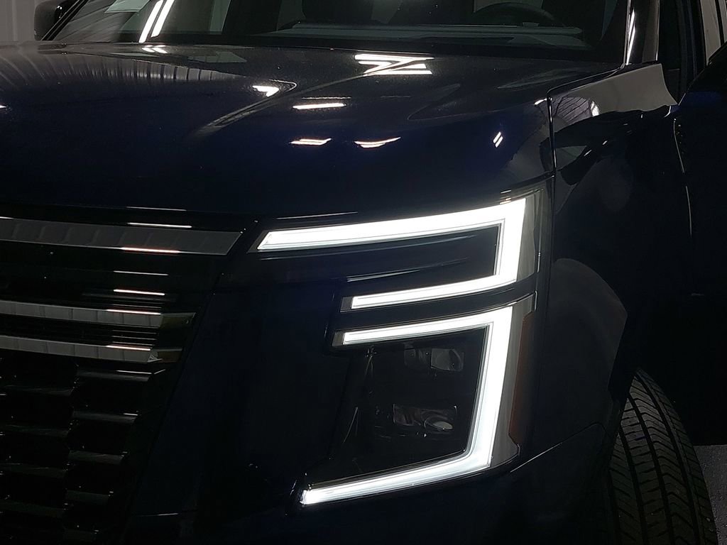 New 2025 Nissan Armada SL w/ Captain's Chari Seat Package image 35