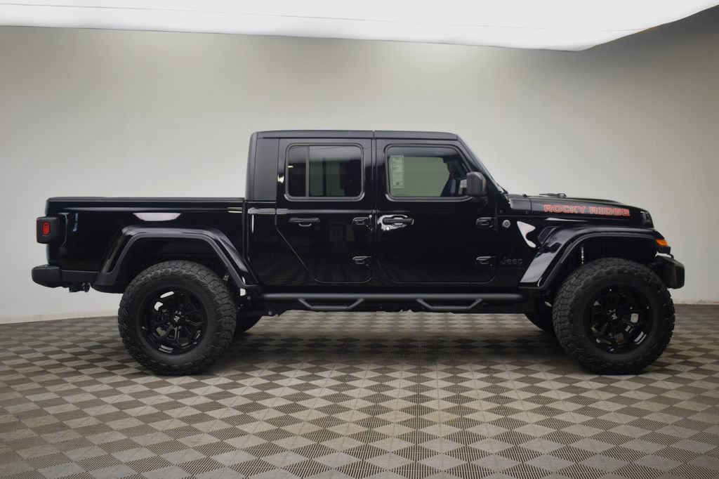 New 2026 Jeep Gladiator Sport AWD/4WD image 4