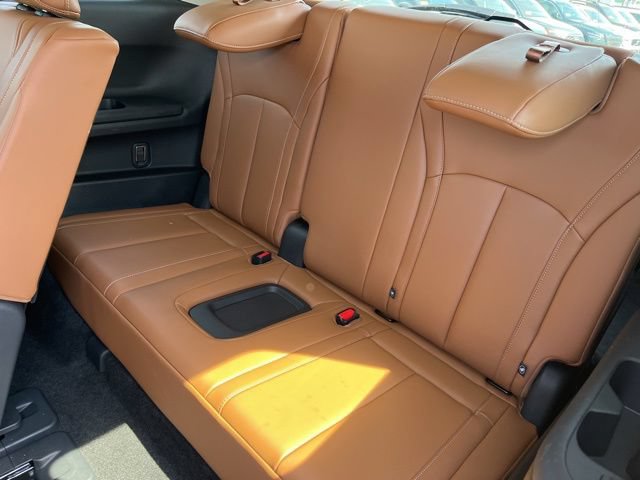 Used 2025 INFINITI QX60 Sensory w/ Vision Package AWD/4WD image 13