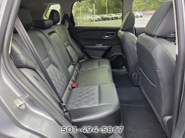 Certified 2024 Nissan Rogue Platinum w/ Platinum Premium Package FWD image 15
