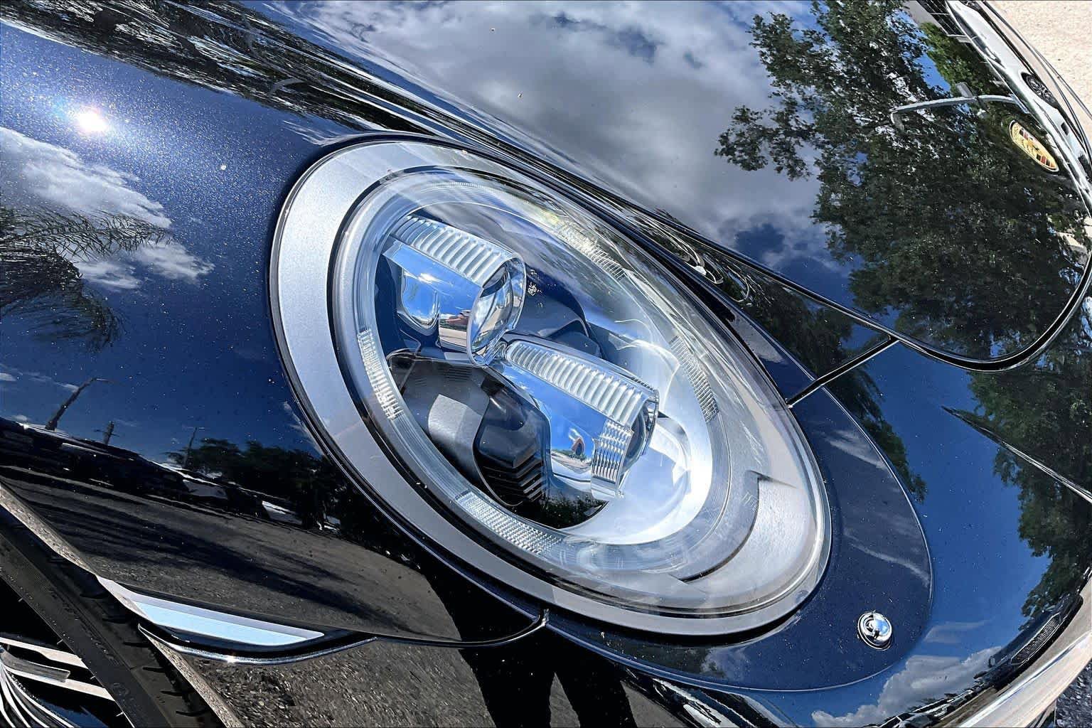 Used 2015 Porsche 911 Turbo AWD/4WD image 26
