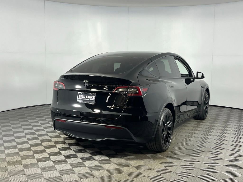 Used 2025 Tesla Model Y Long Range image 5