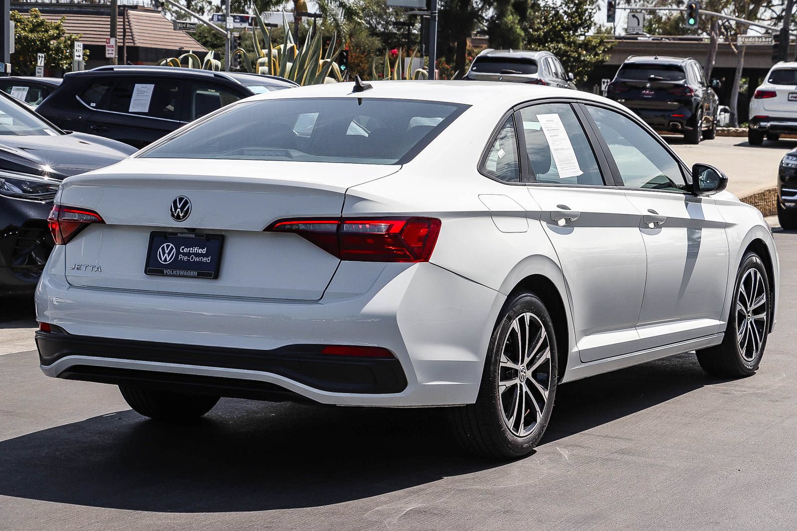 Used 2022 Volkswagen Jetta Sport FWD image 7