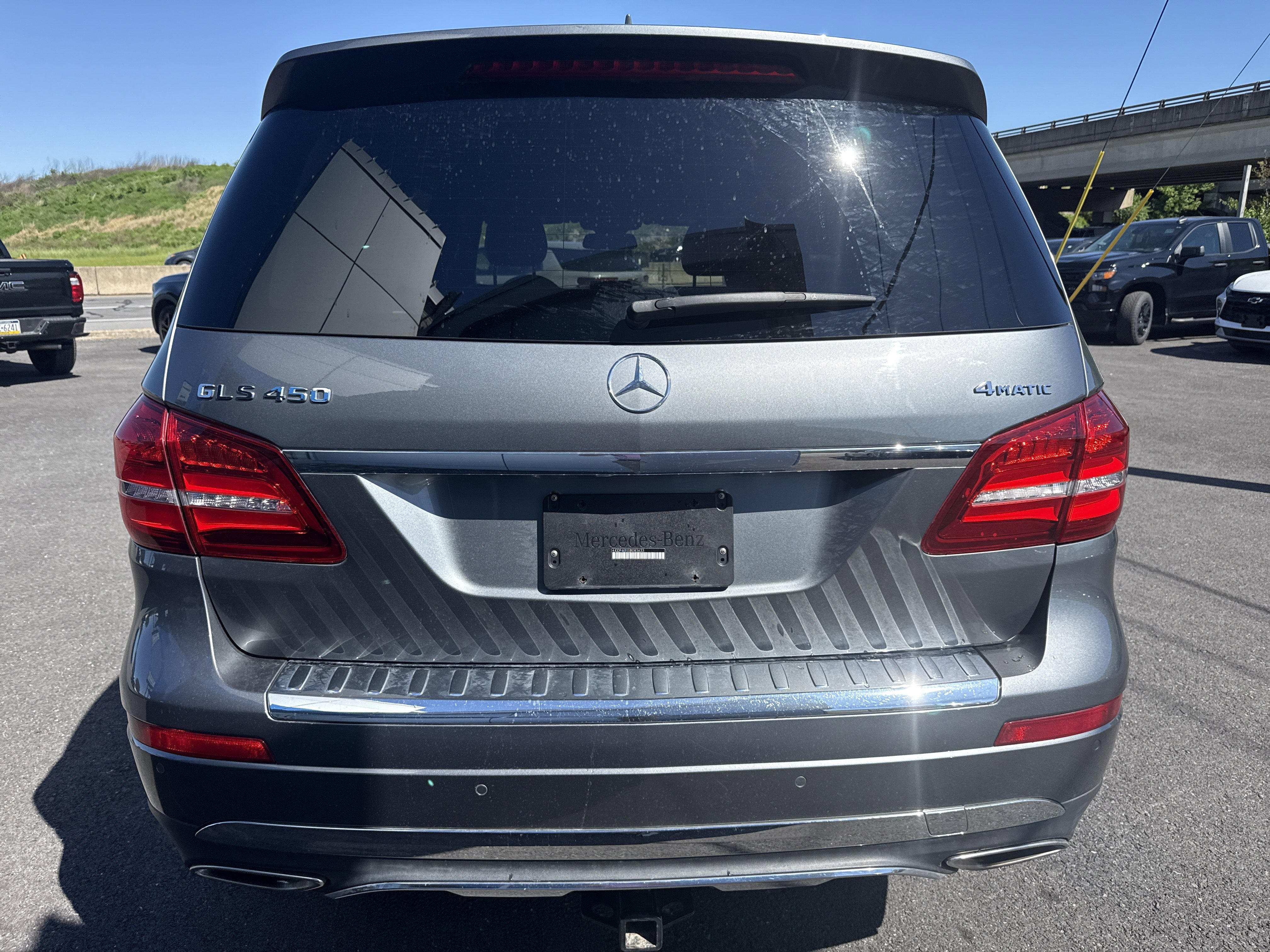 Used 2018 Mercedes-Benz GLS 450 4MATIC video 4