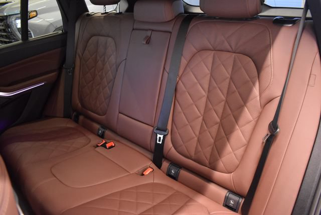 Used 2026 BMW X5 xDrive40i AWD/4WD image 7