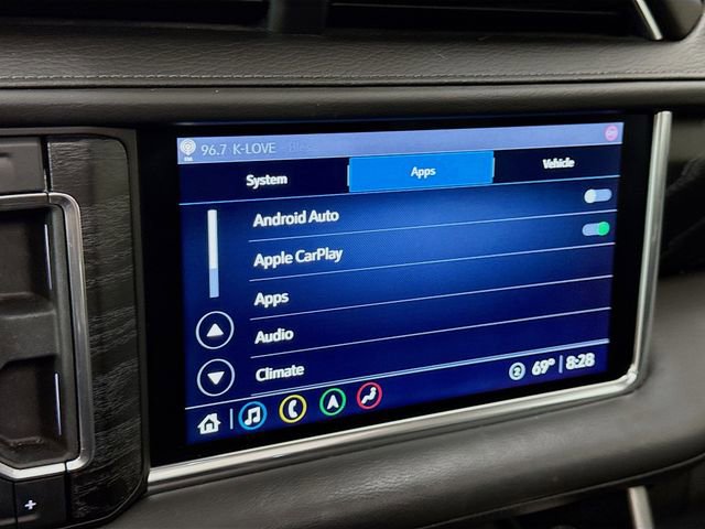 Used 2021 GMC Yukon Denali w/ Denali Premium Package image 16