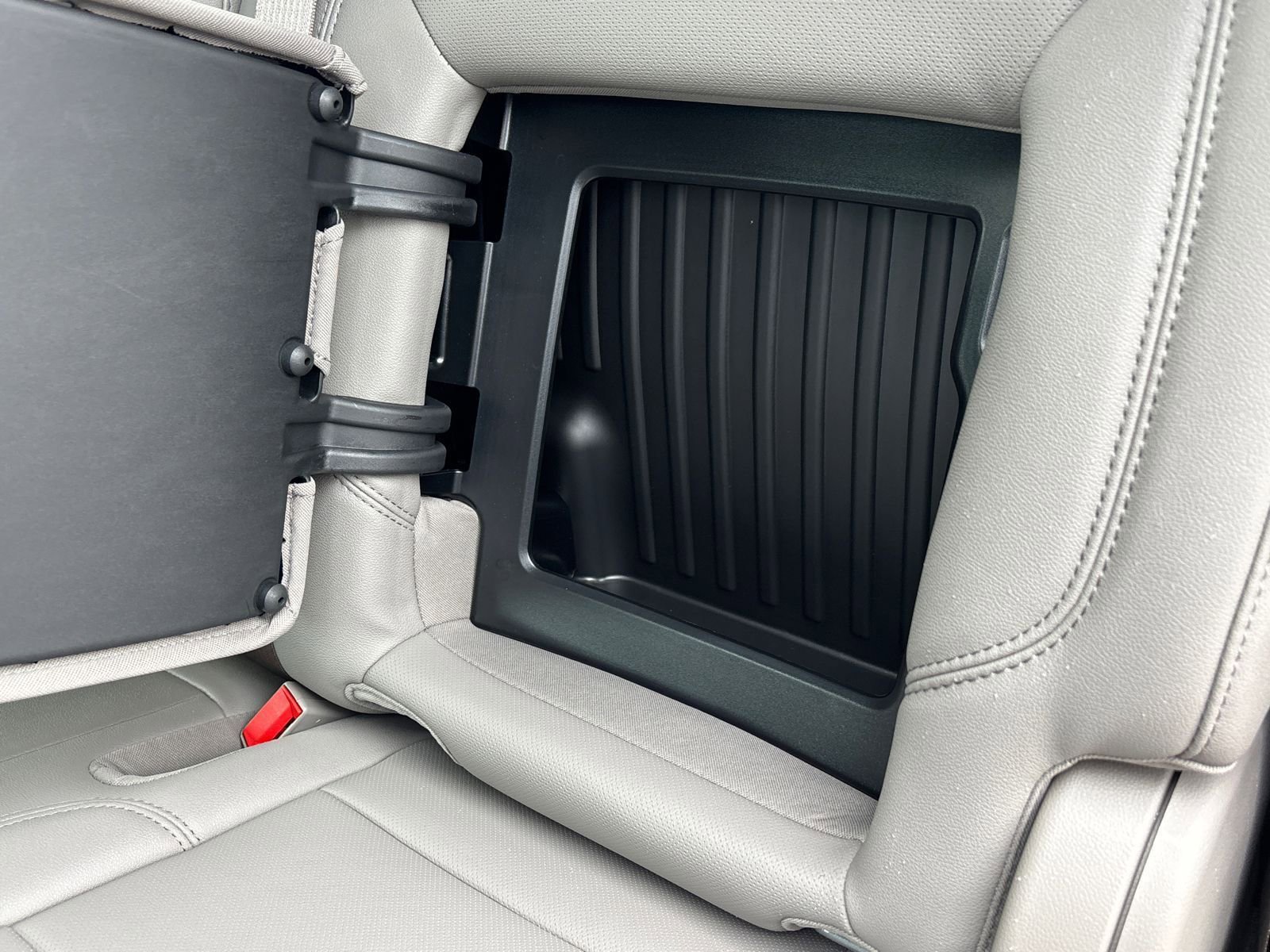 New 2026 GMC Sierra 1500 SLT w/ SLT Premium Plus Package image 31