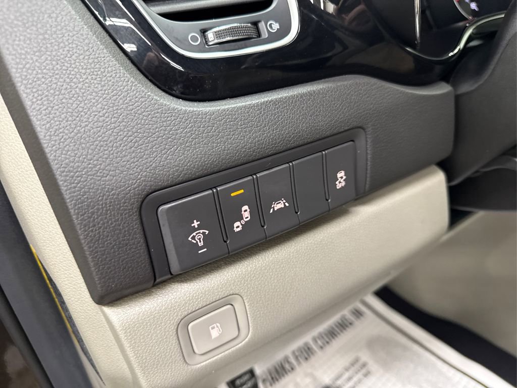 Used 2018 Kia Sedona EX image 38