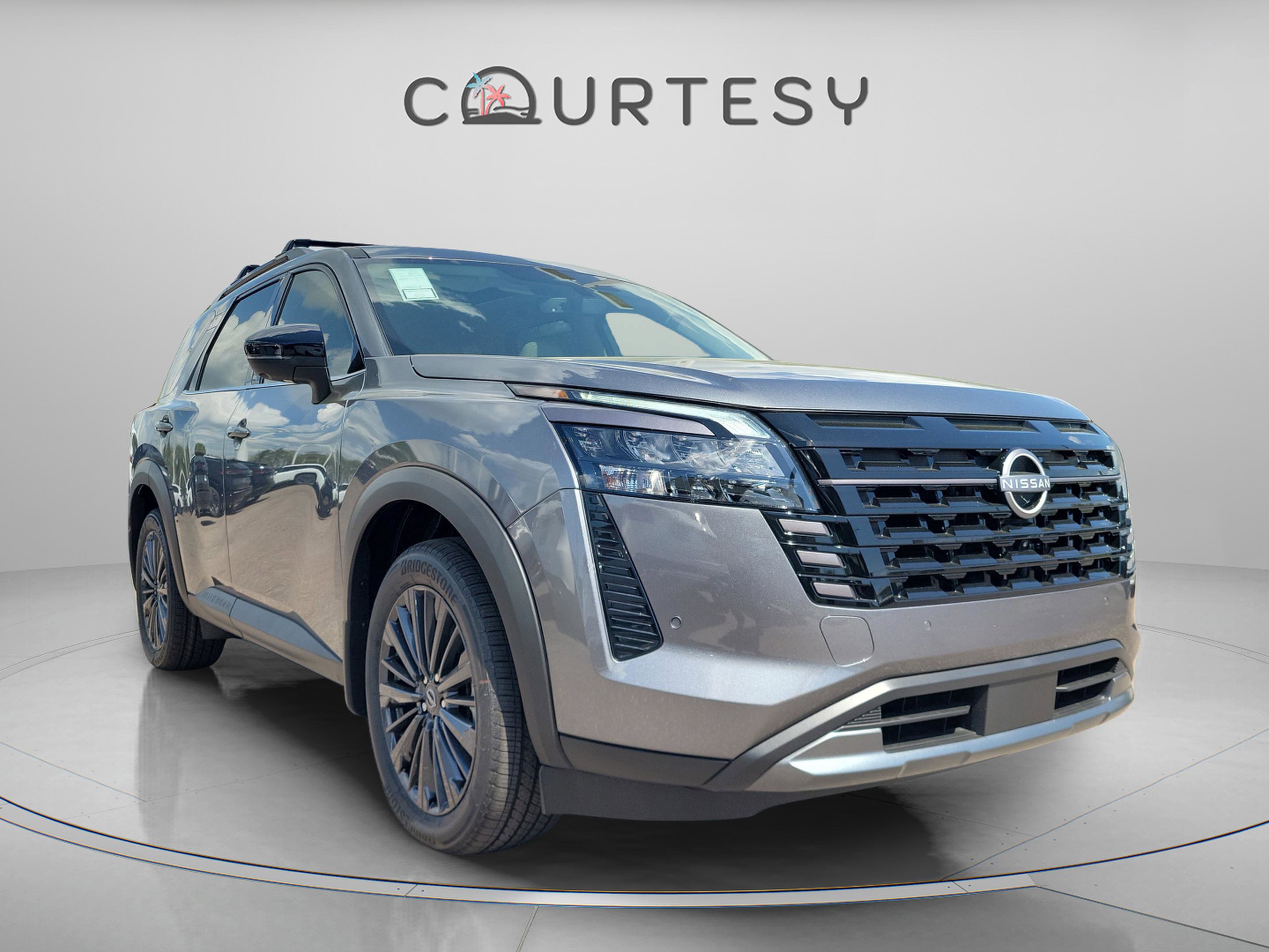 New 2026 Nissan Pathfinder SL image 5