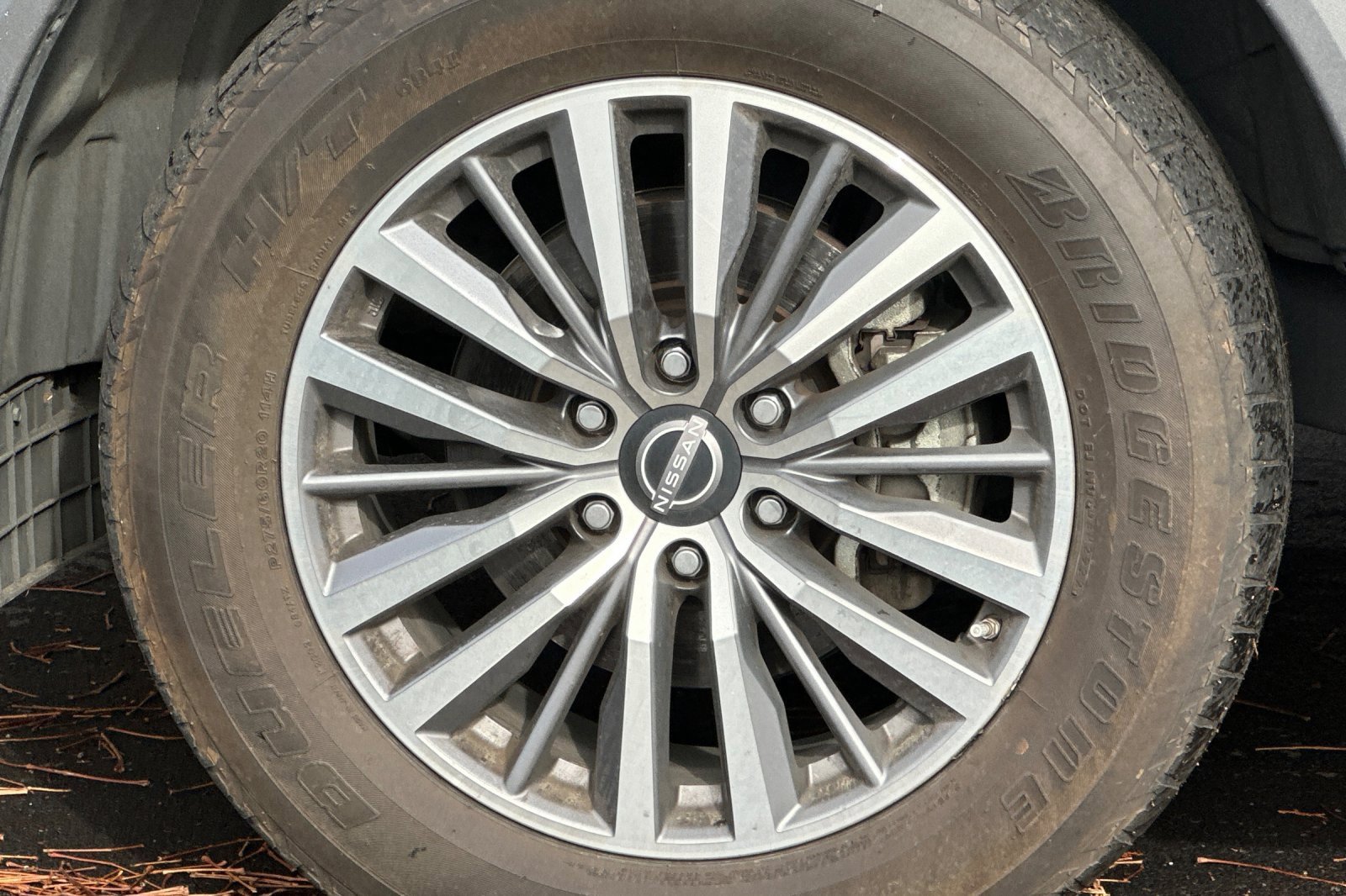 Used 2022 Nissan Armada SL w/ Captain's Chairs Package image 34