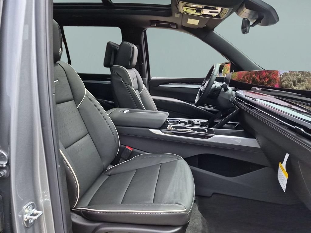 New 2026 Cadillac Escalade Sport w/ Touring Package AWD/4WD image 29