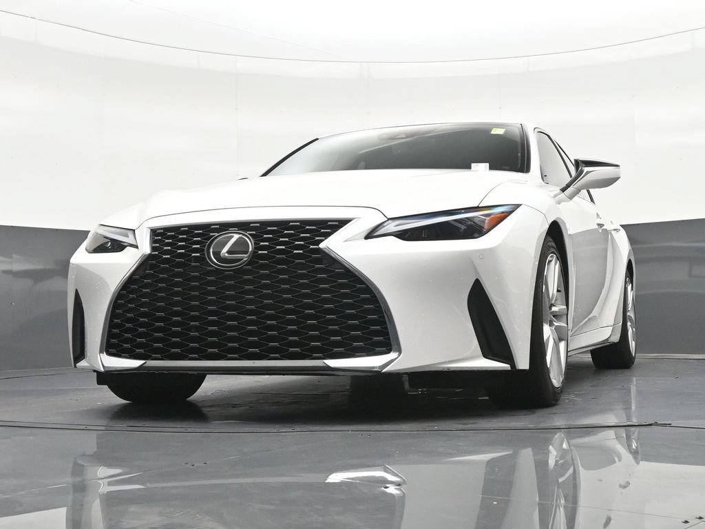Used 2023 Lexus IS 300 w/ Comfort Package RWD image 30