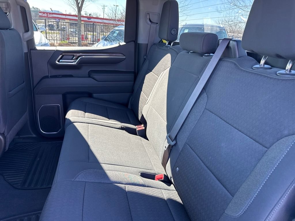 Used 2023 Chevrolet Silverado 1500 LT image 26