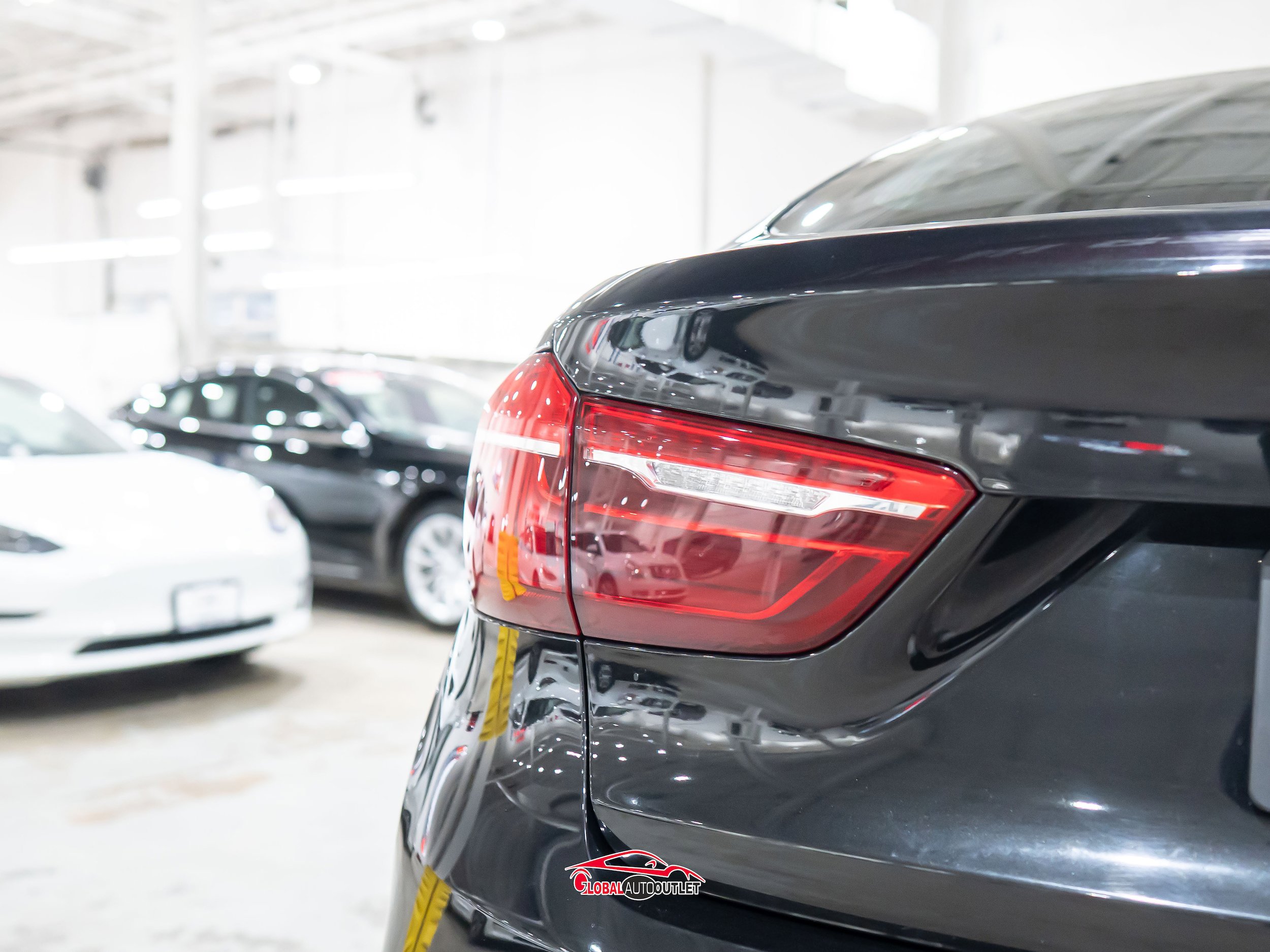 Used 2019 BMW X6 xDrive50i w/ M Sport Package image 50