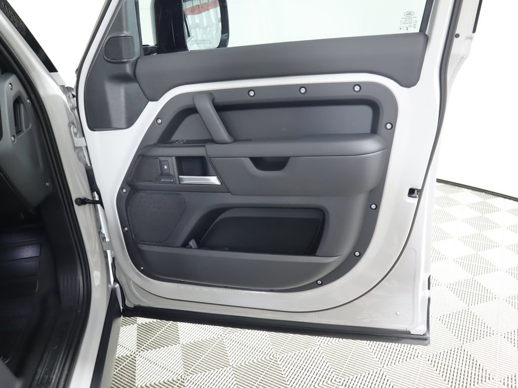 New 2026 Land Rover Defender 110 S image 25