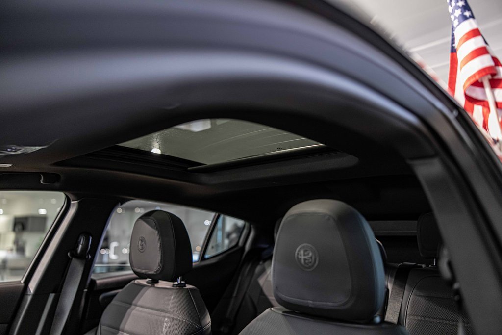 New 2025 Alfa Romeo Tonale w/ Premium Package image 18