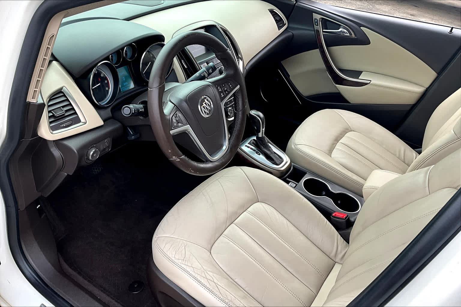 Used 2015 Buick Verano Leather w/ Experience Buick Package FWD image 18
