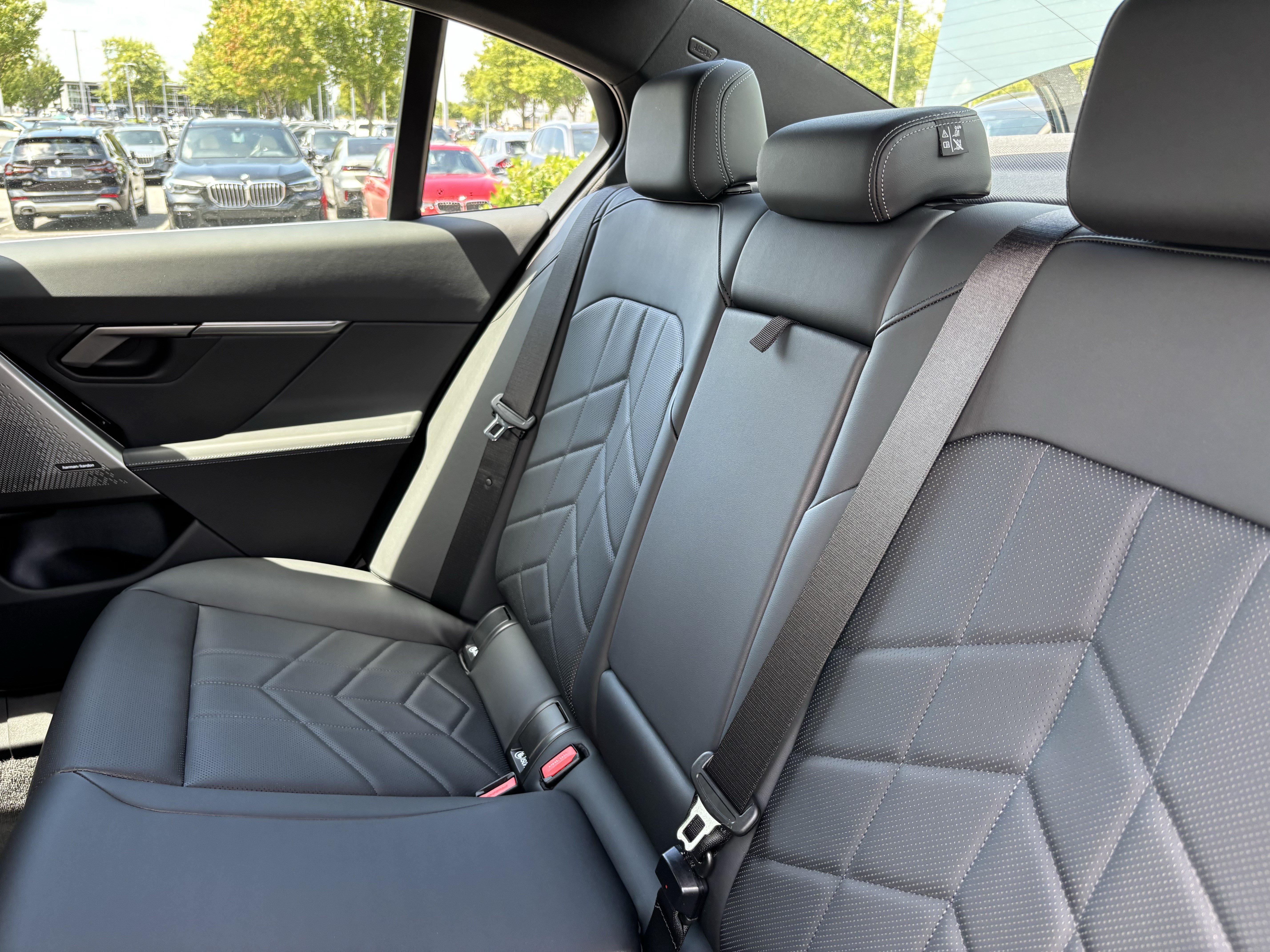 Used 2026 BMW 540i xDrive AWD/4WD image 33