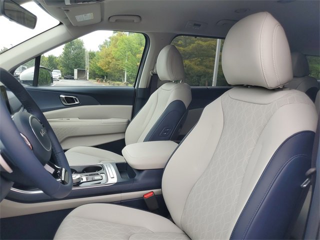 New 2026 Kia Carnival EX image 15