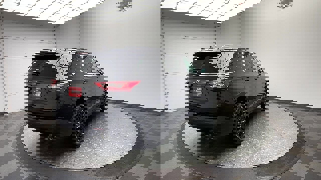 Used 2019 Chevrolet Traverse LT w/ LPO, Blackout Package image 39