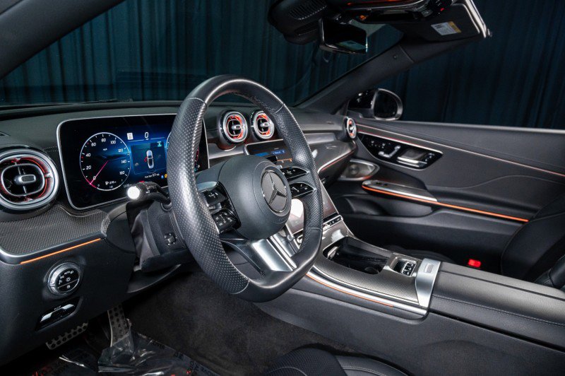 Used 2025 Mercedes-Benz CLE 300 4MATIC Cabriolet image 19