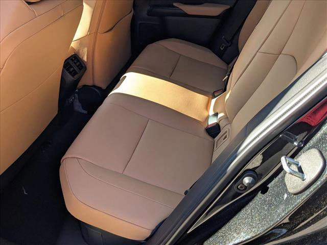 New 2026 Lexus UX 300h FWD image 14