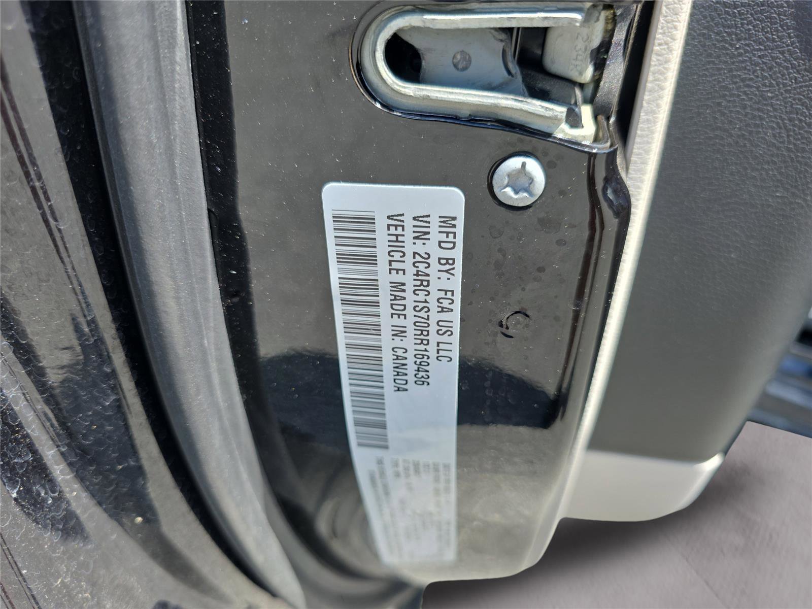 Used 2024 Chrysler Pacifica Select image 41