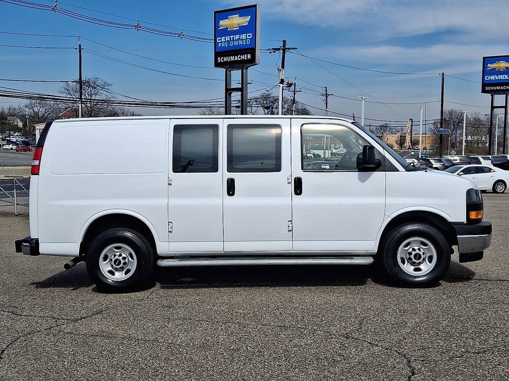 Used 2024 GMC Savana 2500 w/ Driver Convenience Package image 7