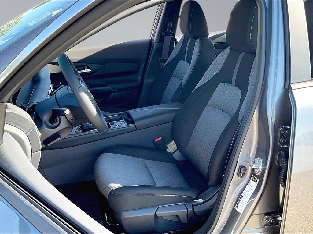 New 2026 Nissan Sentra SV w/ SV Convenience Package FWD image 26