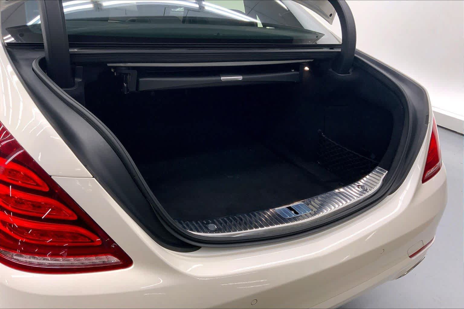 Used 2017 Mercedes-Benz S 550 Sedan image 15