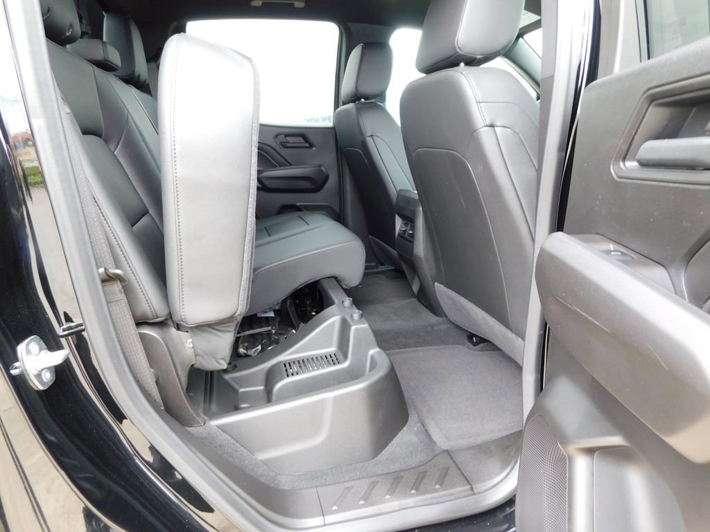 New 2025 Chevrolet Colorado Trail Boss w/ Midnight Edition image 24