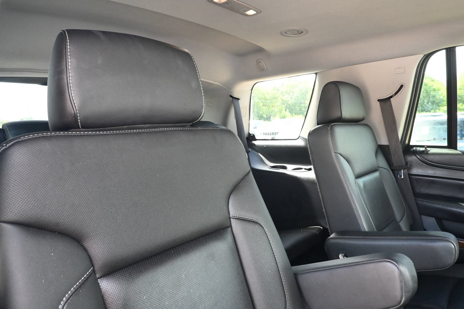 Used 2018 Chevrolet Tahoe Premier AWD/4WD image 34