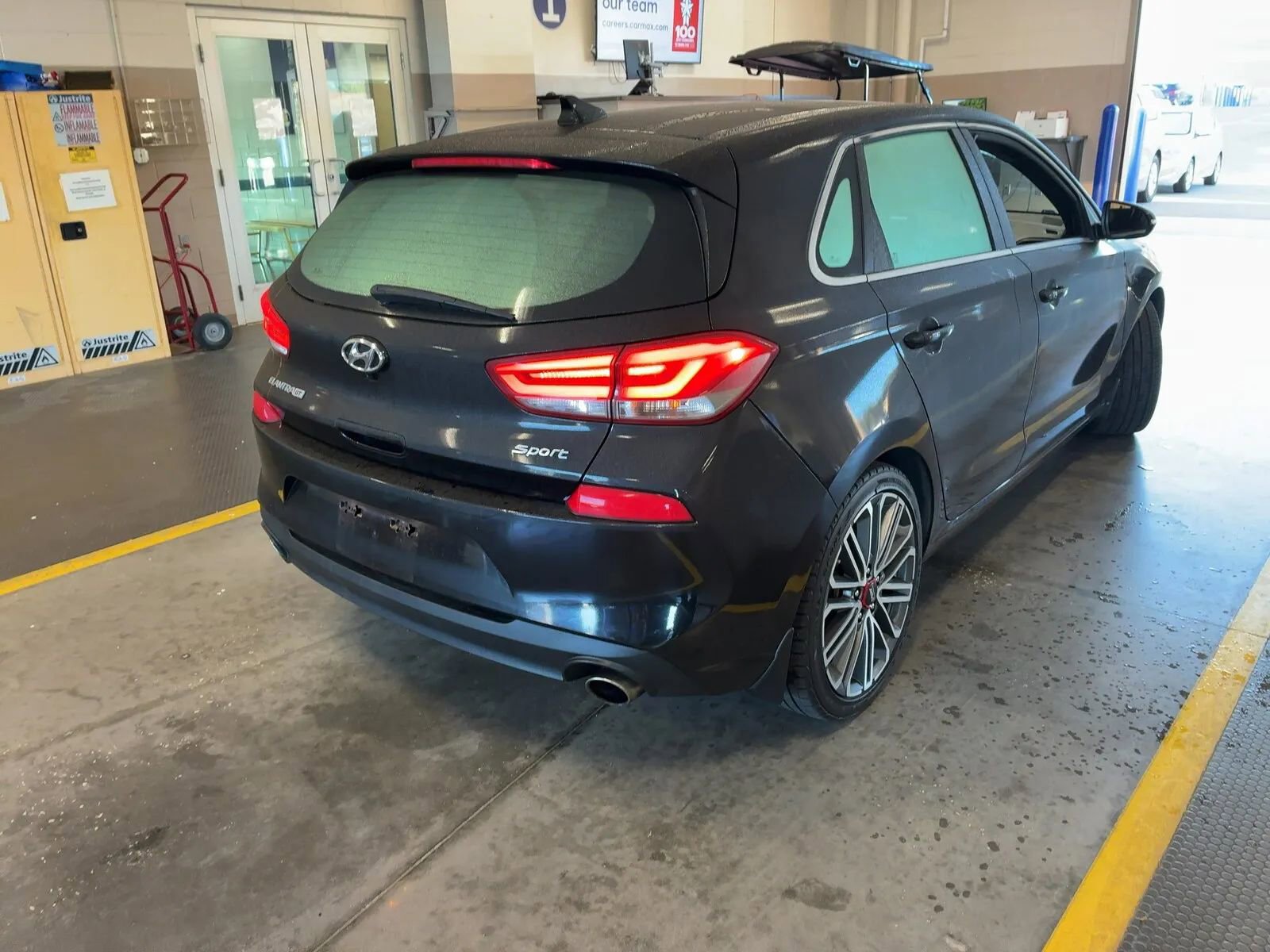 Used 2018 Hyundai Elantra GT Sport w/ Sport Tech Package 04 image 2