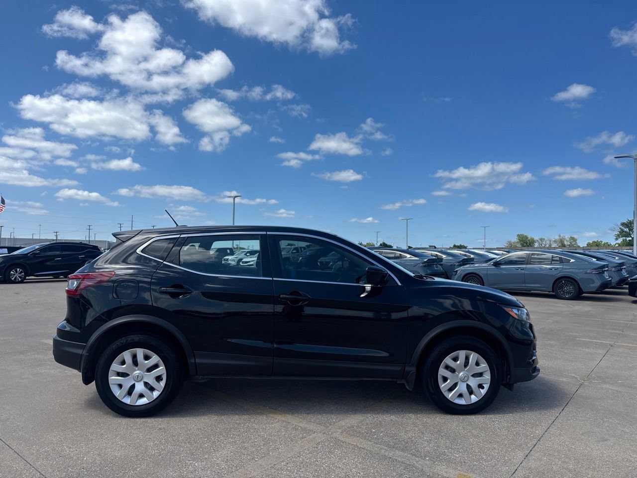 Used 2020 Nissan Rogue Sport S AWD/4WD image 24