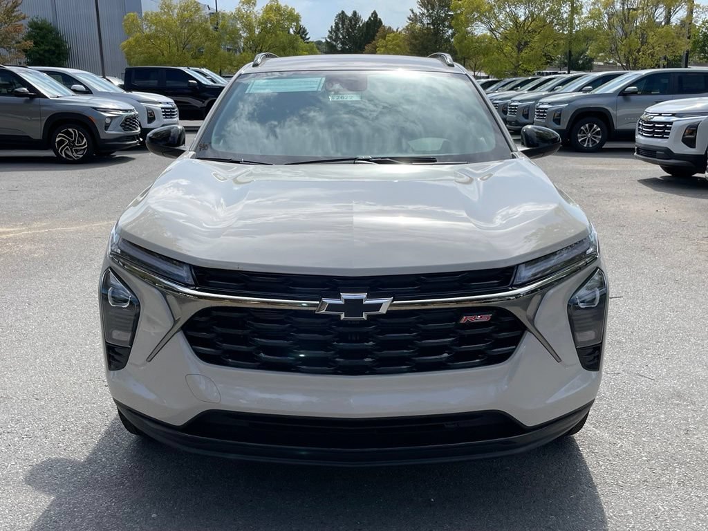 New 2026 Chevrolet Trax RS w/ Driver Confidence Package FWD image 2