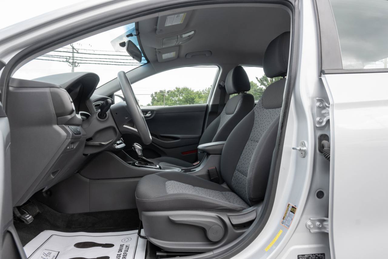 Used 2019 Hyundai Ioniq Blue FWD image 13
