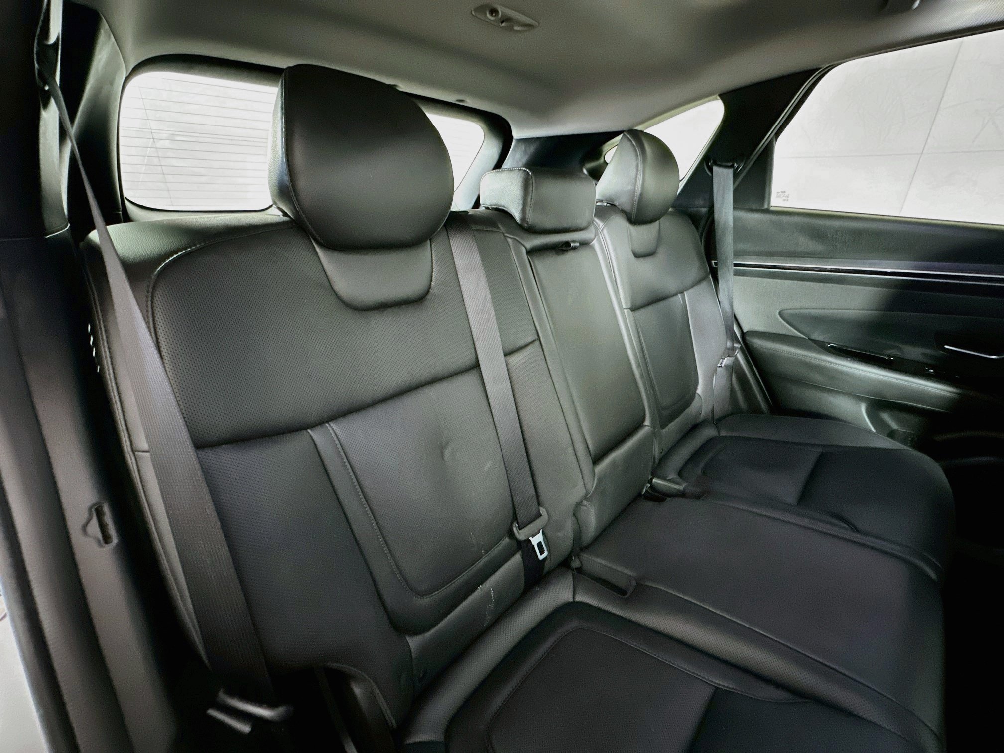 Certified 2023 Hyundai Tucson Limited AWD/4WD image 28