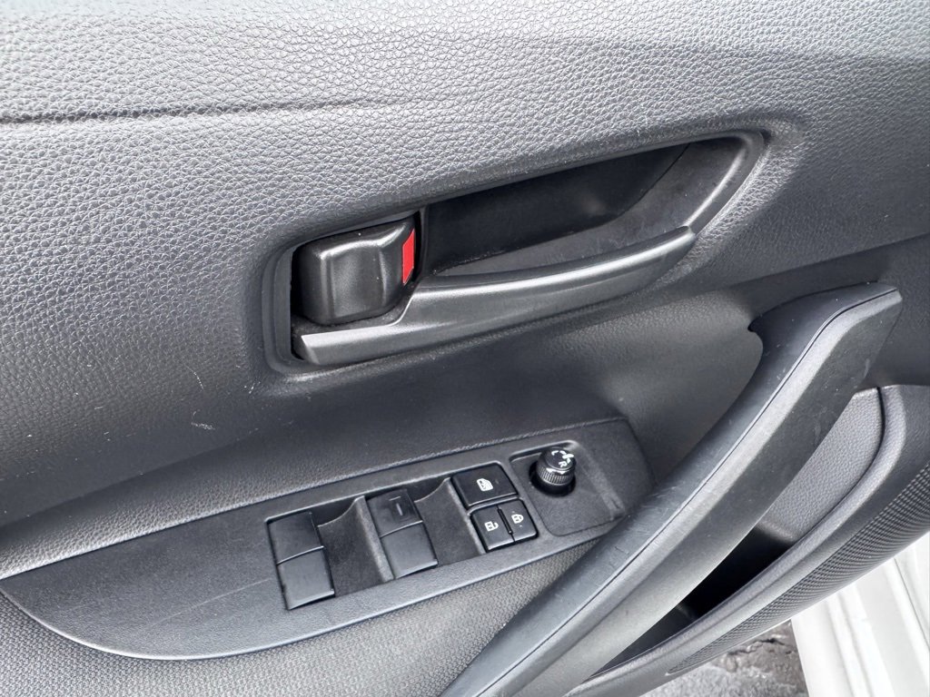 Used 2023 Toyota Corolla LE image 19