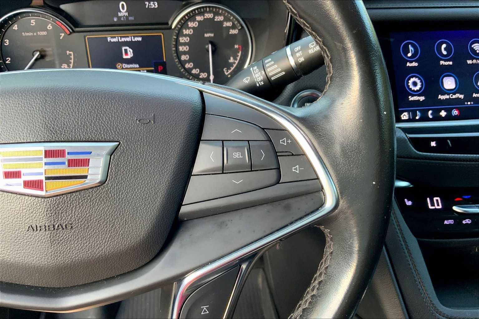 Used 2022 Cadillac XT5 Luxury image 46